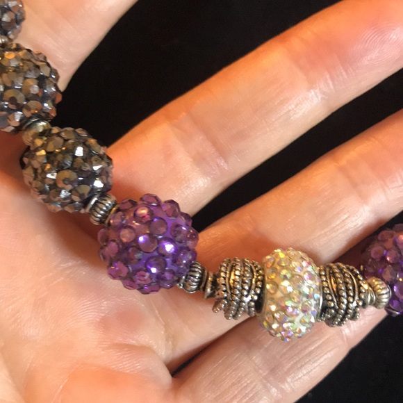 23” Rhinestone bead necklace - Picture 2 of 9